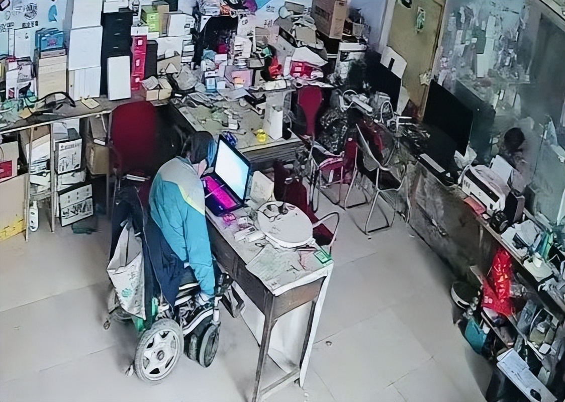 “最慘”淘寶店主，和命運對賭創業13年，終于逆襲了