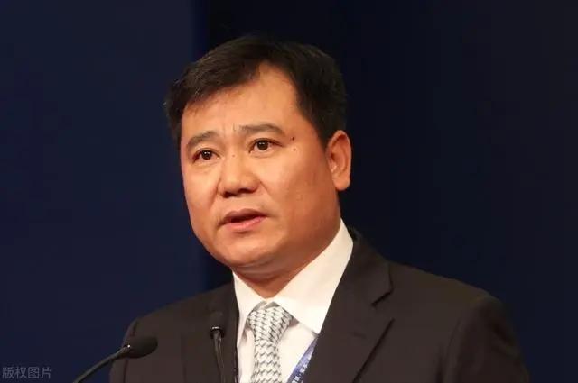 蘇寧易購和京東買電器哪個好一些？兩者有啥區別？
