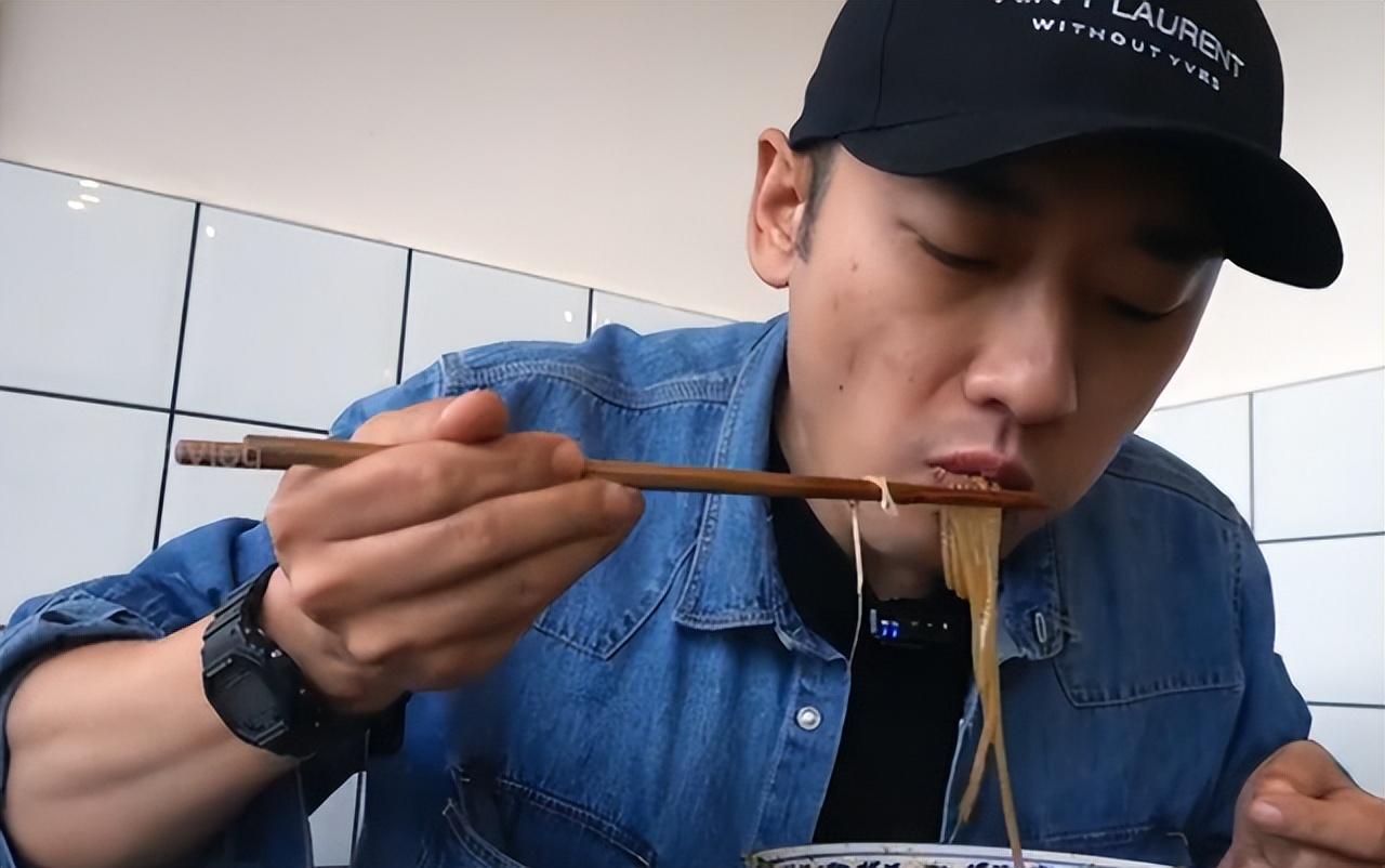 抖音美食創(chuàng)作人怎么賺錢？普通人如何成為美食博主？