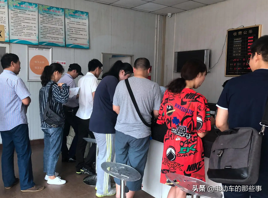 快遞三輪車需要駕駛證嗎？2022年三輪車駕照上牌及流程介紹