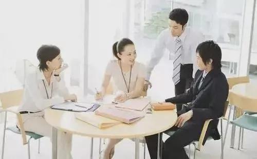 整合營(yíng)銷(xiāo)理論主要是指什么？營(yíng)銷(xiāo)理論和價(jià)值實(shí)現(xiàn)論基礎(chǔ)是什么？