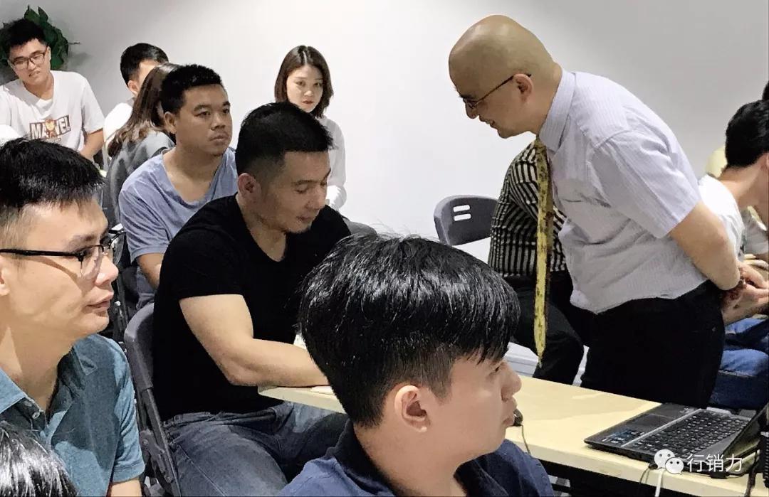 銷售渠道有哪些方式？常見的四種銷售模式渠道和流程