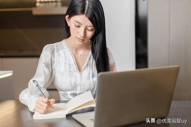 適合女性的職業(yè)有哪些？盤點(diǎn)未來適合女性發(fā)展的十大職業(yè)