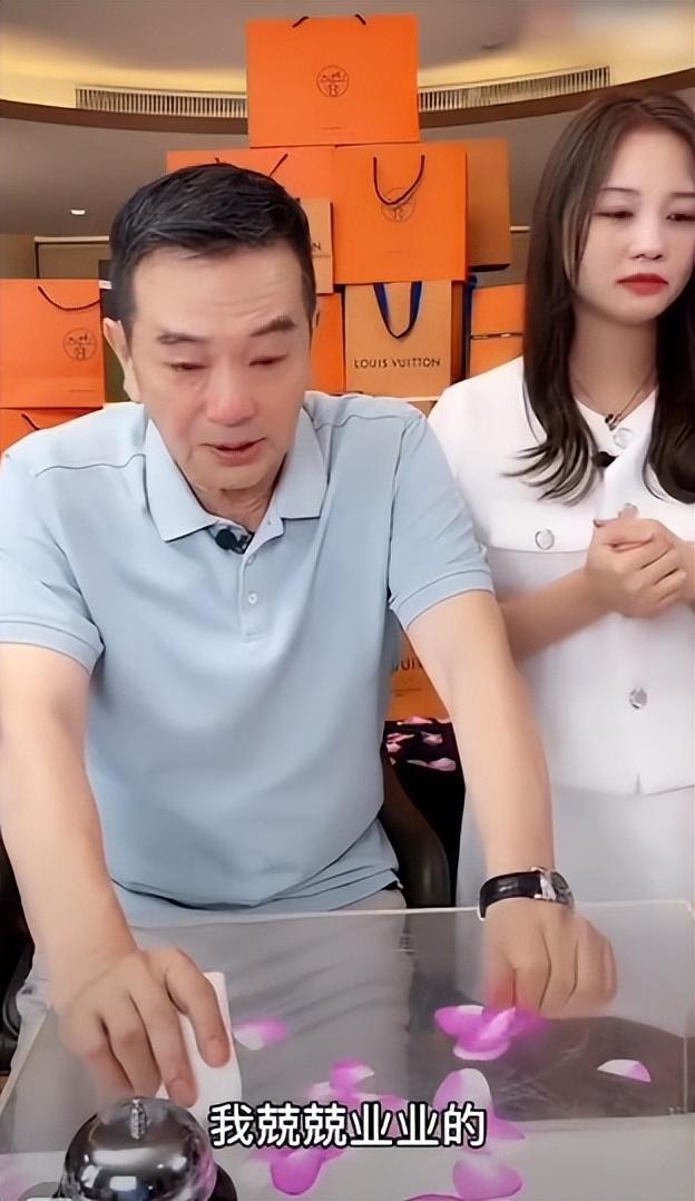 直播翻車是什么意思？直播中商品掉車是什么意思？
