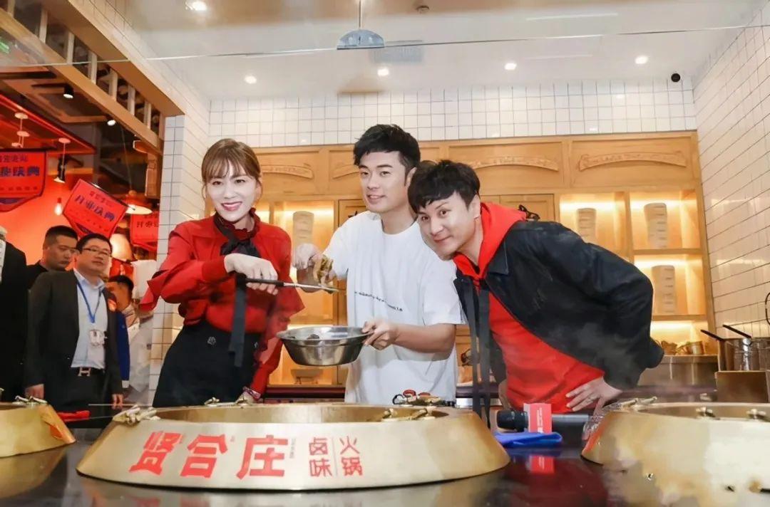 小龍坎火鍋店加盟費大概是多少？自助火鍋加盟十大排行榜