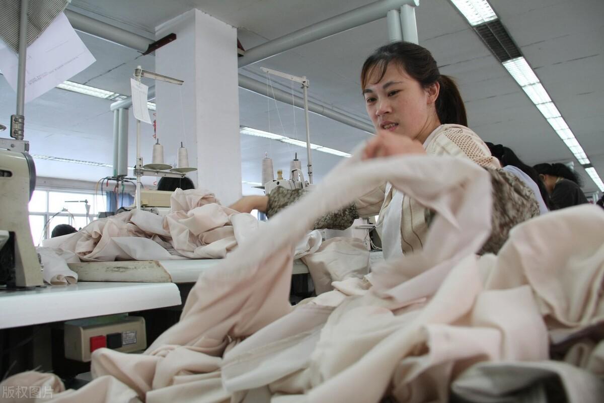 有貨源如何找合作商?電商服裝貨源渠道有哪些？