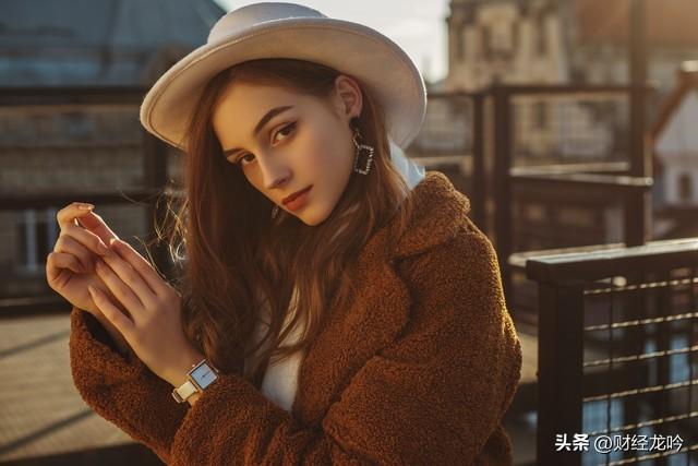 外拍模特工資怎么算？模特拍攝費用價格表一覽