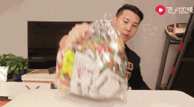 韓小浪開新號了嗎？韓小浪試吃美食視頻分享